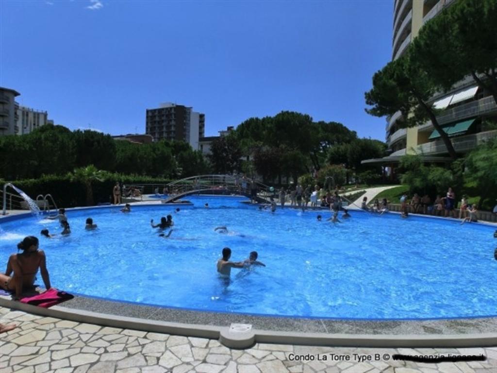 Lignano Sabbiadoro With Pool Apartment ภายนอก รูปภาพ